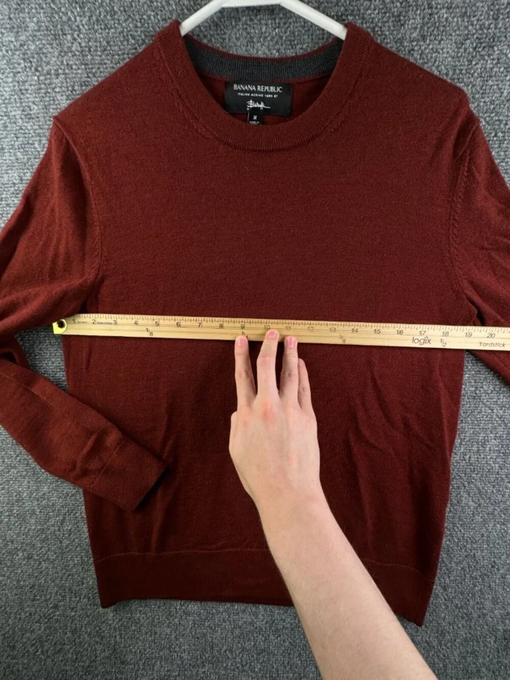 Banana Republic Baruffa Pullover Knit Sweater Soft Medium Red Merino Wool Adult